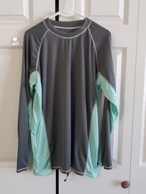 BANANA BOAT MENS XXL . LONG SLEEVE SUN PROTECTOR. SWIM BEACH TRAVELSUN